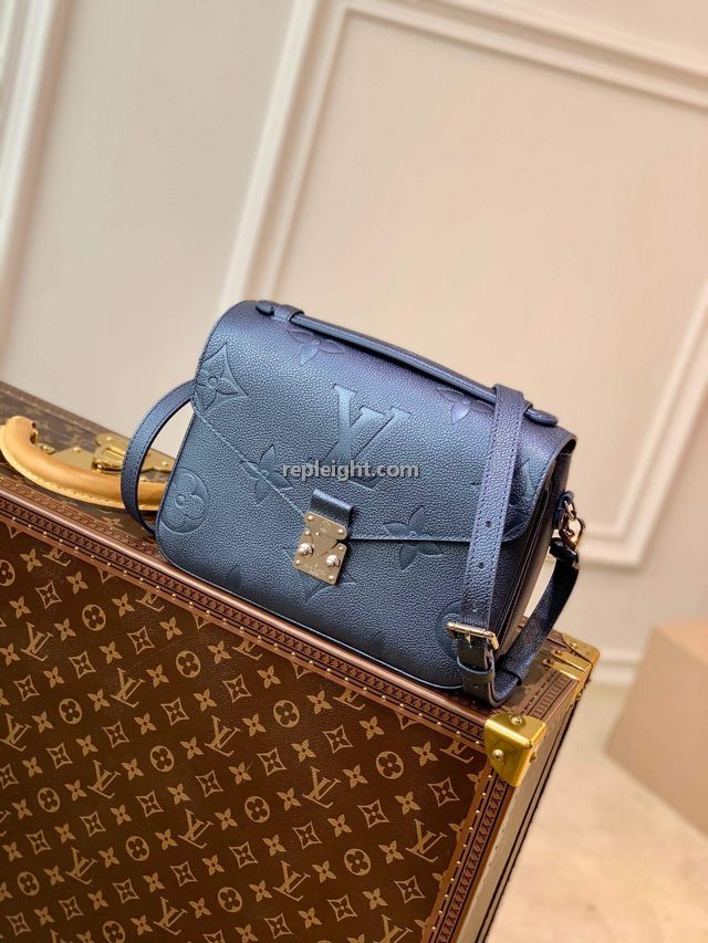 LOUIS VUITTON-M59211 루이비통 네이비 모노그램 앙프렝뜨 포쉐트 메티스