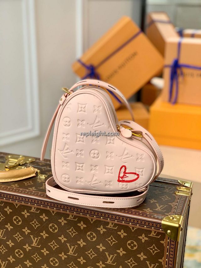 LOUIS VUITTON-M58738 루이비통 라이트 핑크 모노그램 삭 쾨르