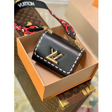 LOUIS VUITTON-M58723 루이비통 블랙 에삐 레더 트위스트 PM