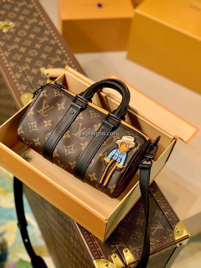 LOUIS VUITTON-M80201 루이비통 모노그램 키폴 나노