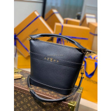 LOUIS VUITTON-M57934 루이비통 블랙 카프스킨 가죽 크루저 PM