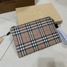 BURBERRY-80166151 버버리 빈티지 체크 E-캔버스 가죽 지퍼 파우치