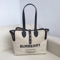 BURBERRY-80313181 버버리 화이트/블랙 미디엄 소프트 코튼 캔버스 벨트 백