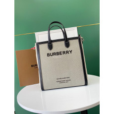 BURBERRY-80379361 버버리 블랙/그레이 호스페리 프린트 캔버스 레더 토트