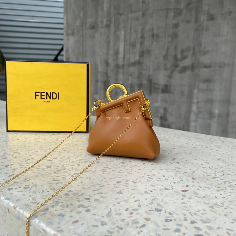 FENDI-7AS051 펜디 브라운 나노 퍼스트 참