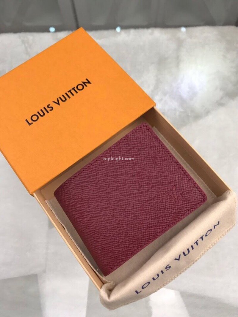 LOUIS VUITTON-M42099 루이비통 타이가 아카주 아메리고 월릿 페이크 남성지갑