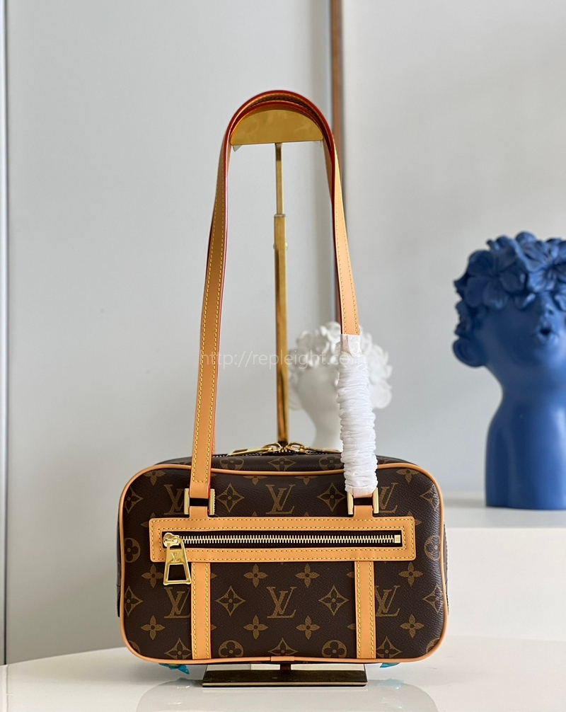 LOUIS VUITTON-M46321 루이비통 시테