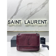 SAINT LAURENT- 6331580EN046475 블랙 가죽 소재의 크링클드 퀼티드 미디움 니키 체인 백