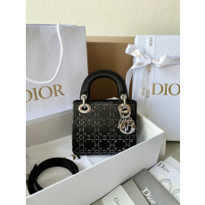 DIOR-LADY DIOR 미니 백 M0500PRTC_M911