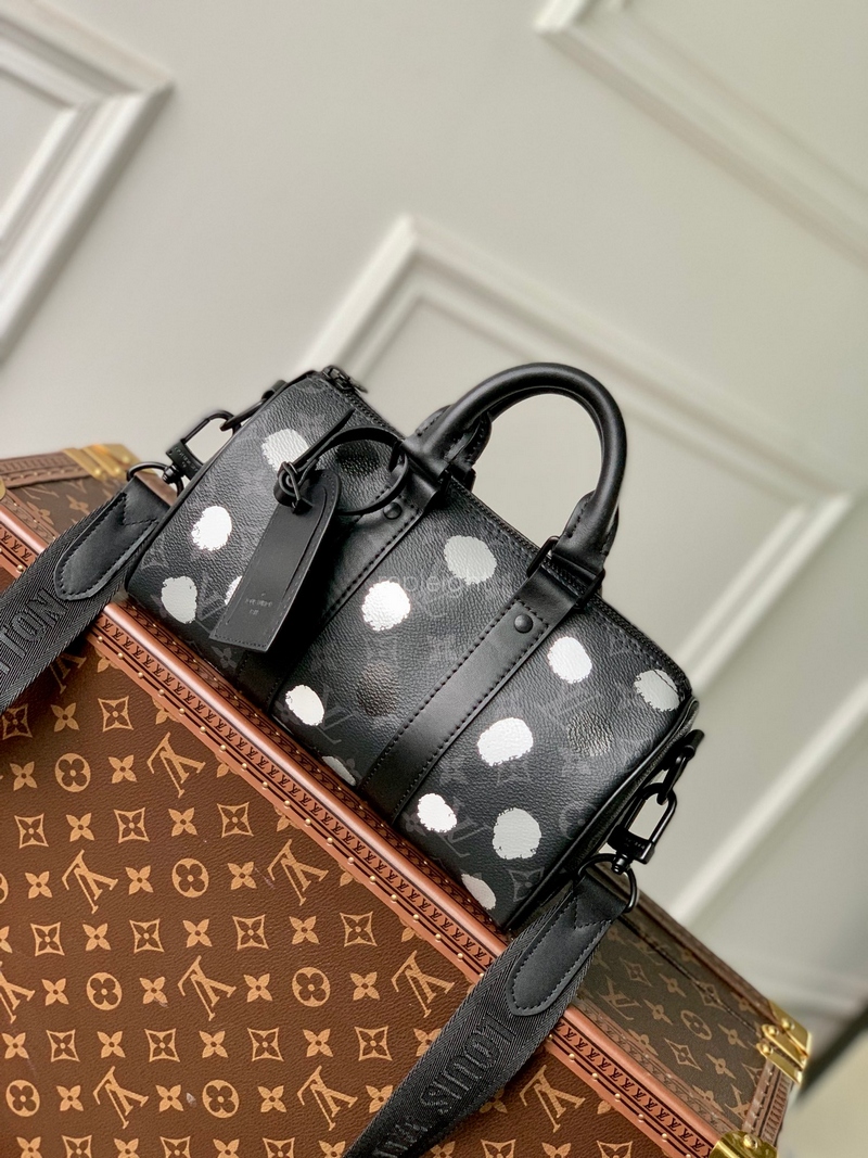 LOUIS VUITTON-M46406 LV X YK 키폴 25