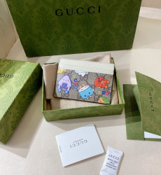 GUCCI- 736778 Gucci 애니멀 프린트 카드 케이스