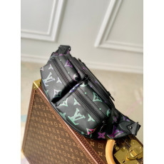 LOUIS VUITTON-M22494 코멧 범백