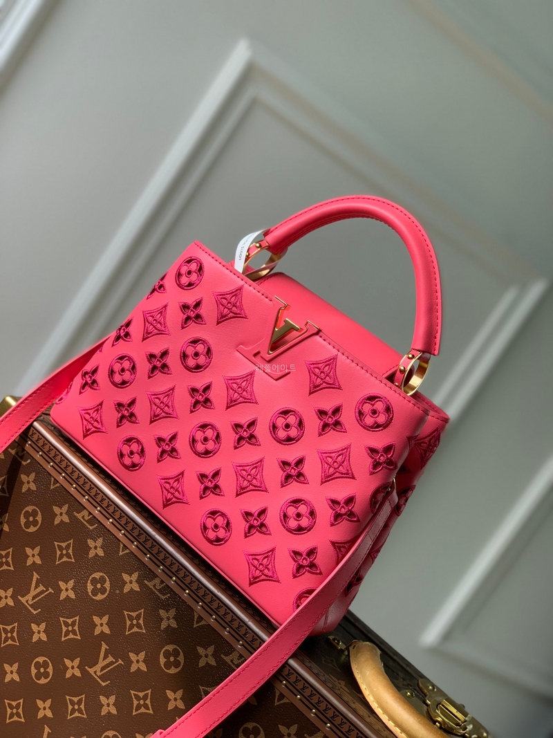 LOUIS VUITTON-루이비통 M22922 카퓌신 B