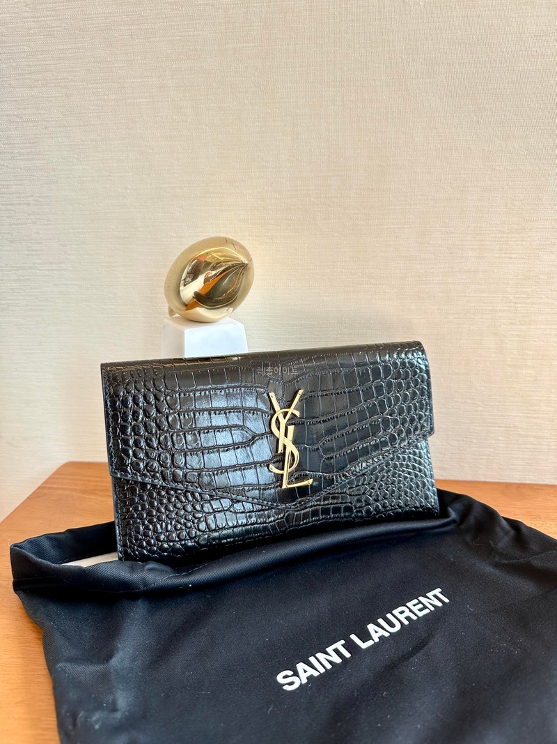 SAINT LAURENT-YSL 582124DND1J1000 크로커다일 엠보스드 샤이니 UPTOWN 장지갑