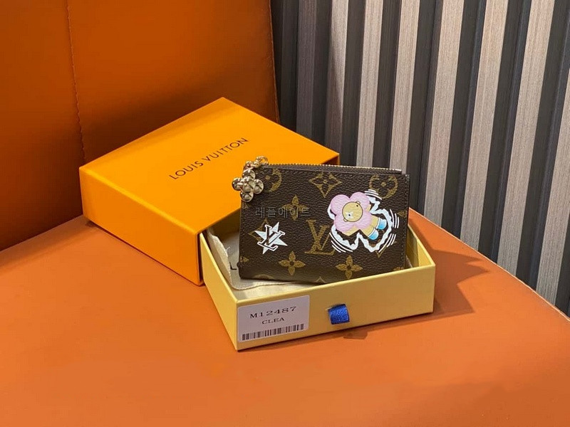 LOUIS VUITTON-루이비통 M12487 LV XMAS VIVIENNE 리사 월릿